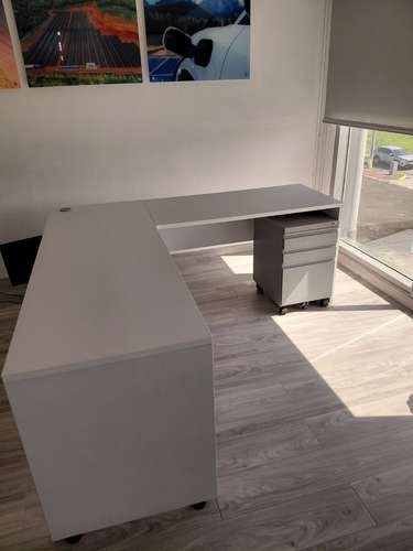 Escritorio en L