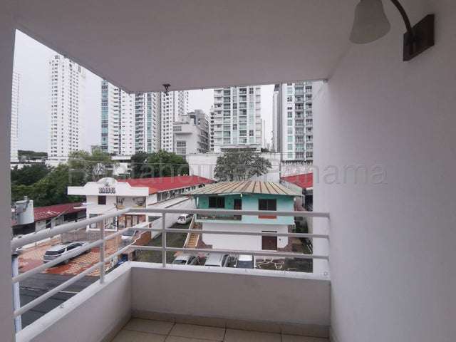 Venta de Apartamento en Parque Lefevre cdy26*3898