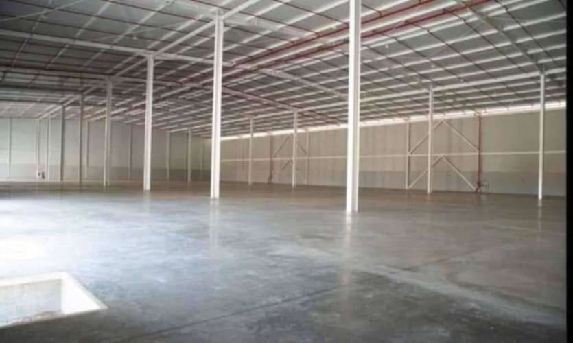 Venta o Alquiler de Bodegas en Zona Franca - Imagen 9