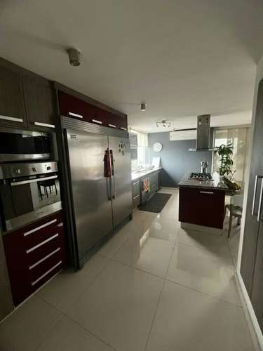 AMPLIO Y HERMOSO APARTAMENTO CON ENTRADA DIRECTA AL PARQUE OMAR - C.J. - Imagen 8