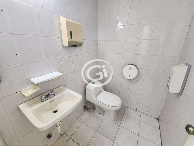 Alquiler con Opción a Compra Amplio Local - Oficina Marbella - Imagen 13