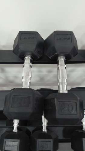 Par de mancuernas de 20 lbs 