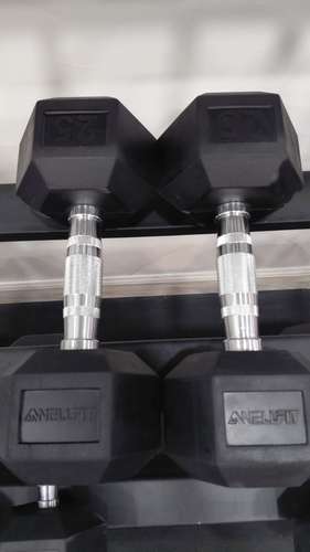 Par de mancuernas de 25 lbs 