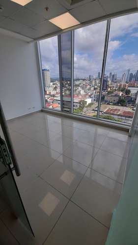 Balboa Office Center. Oficina 90mts 1b 1est $1100.00 - Imagen 7