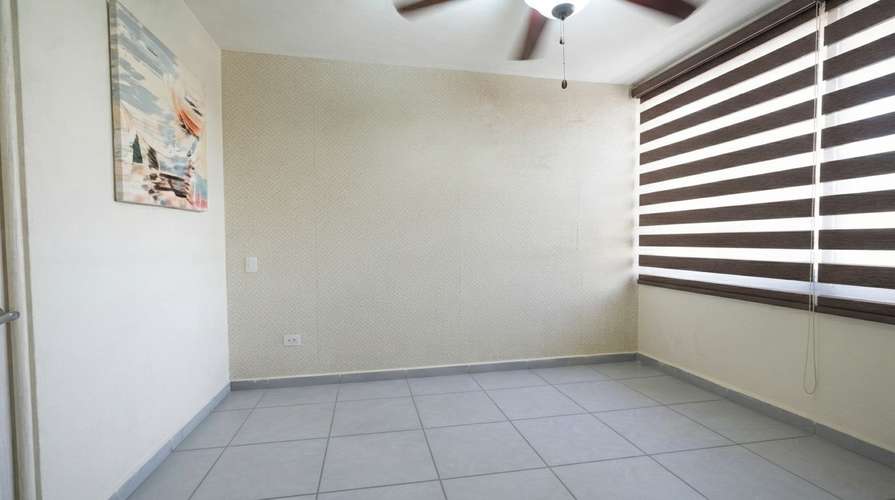 TUMBA MUERTO I LINEA BLANCA I 3 RECAMARAS I 77 M² I EXCELENTE PRECIO NEGOCIABLE  - Imagen 9