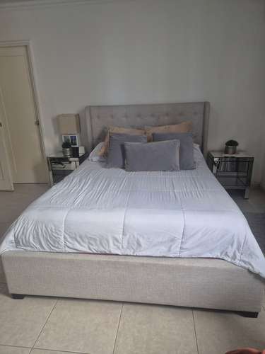 VENDO CAMA QUEEN Y COLCHON SEMIORTOPEDICO - Imagen 2
