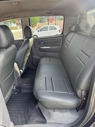 Toyota Hilux 2015 4x4 Automática, Full Extras, 3.0 Diésel - Imagen 17