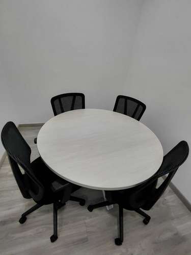 Mesita de reunión 4 puestos  - Imagen 1
