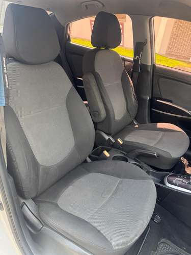 Hyundai Accent 2013 Automático – Excelente Estado – 108,000 km - Imagen 4
