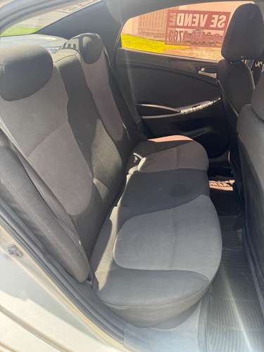 Hyundai Accent 2013 Automático – Excelente Estado – 108,000 km - Imagen 2
