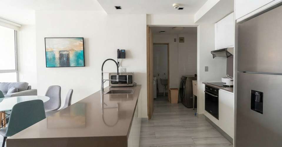 Apartamento en Bella Vista I con balcón y vista espectacular - Imagen 7