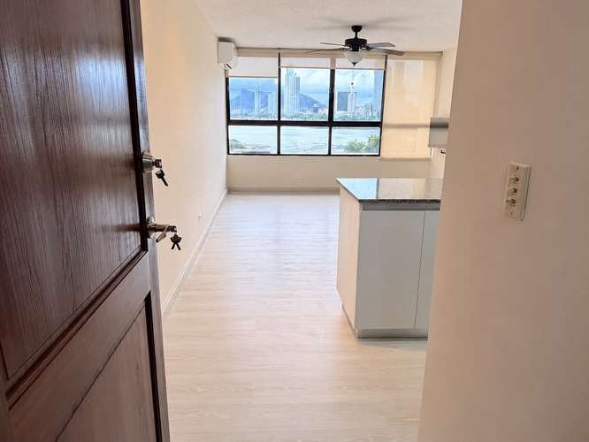 ALQUILER EN AVENIDA BALBOA | AMOBLADO Y REMODELADO CON VISTA AL MAR. (OR) - Imagen 4