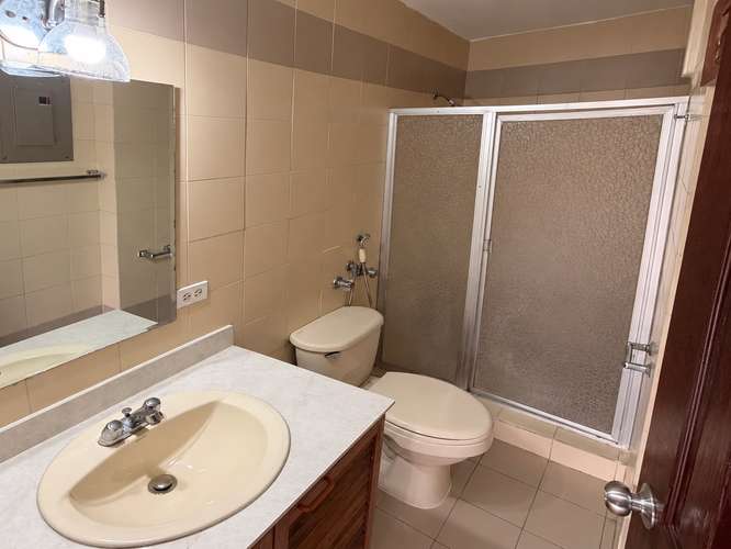 ALQUILER EN AVENIDA BALBOA | AMOBLADO Y REMODELADO CON VISTA AL MAR. (OR) - Imagen 5