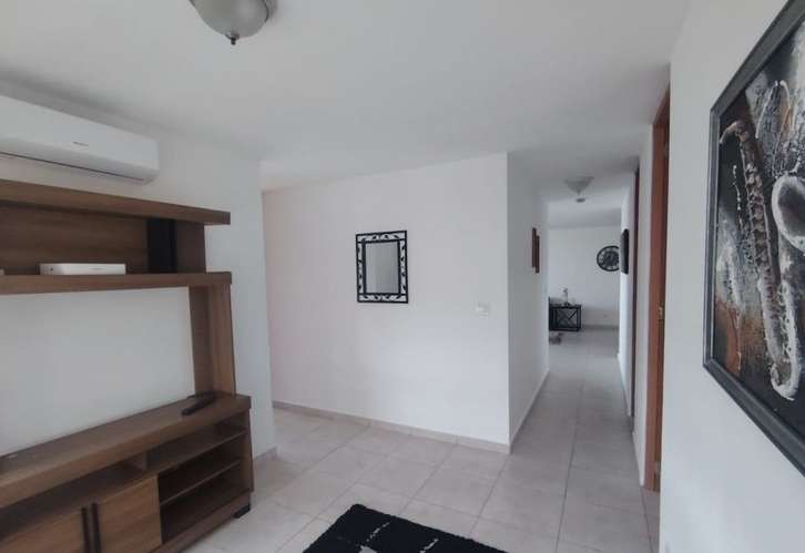  SE ALQUILA APARTAMENTO EN SAN FRANCISCO 