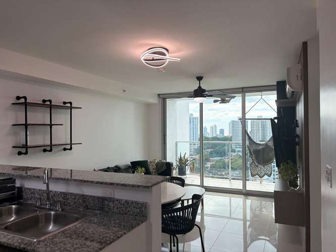APARTAMENTO AMOBLADO EN PH MIDPARK - Imagen 2
