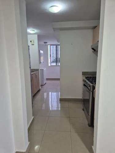 ALQUILER DE APARTAMENTO CON LINEA BLANCA EN CONDADO DEL REY 