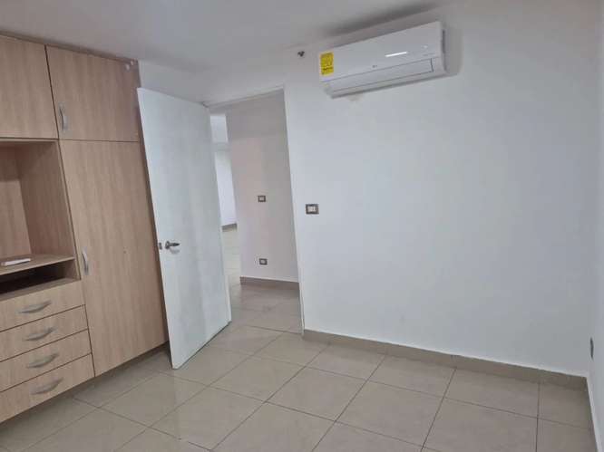 ALQUILER DE APARTAMENTO CON LINEA BLANCA EN CONDADO DEL REY 