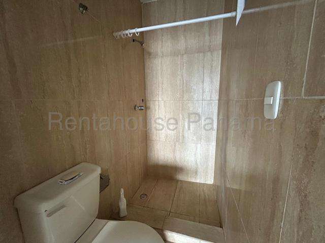 Amplio apartamento de 4 recámaras en Calle 50, San Francisco, con balcón y cerca del tráfico - Imagen 6
