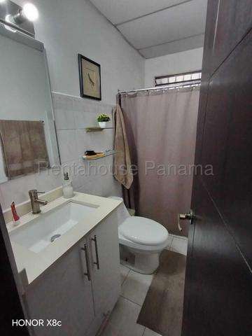 Venta de Casa en la Fontana, Nuevo Reparto Panama 26LGG6406 - Imagen 14