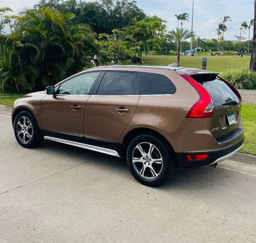 Vendo Volvo xc60 2011 Turbo - Imagen 4
