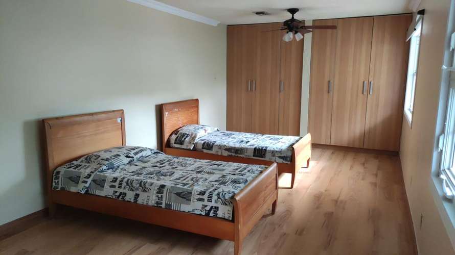 ALQUILER DE CASA EN CLAYTON