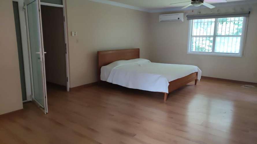 ALQUILER DE CASA EN CLAYTON