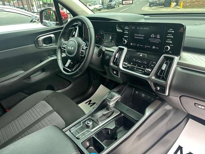 Kia Sorento 2023 | 7 Pasajeros | 21,000 km | Garantía y Mantenimiento de Agencia - Imagen 13