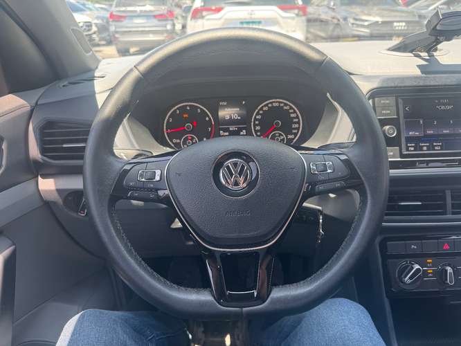 VOLKSWAGEN TCROSS 2020