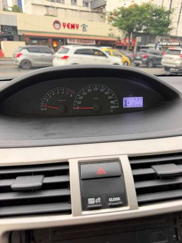 TOYOTA YARIS 2013 MANUAL - Imagen 7