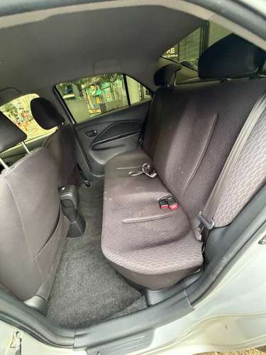 TOYOTA YARIS 2013 MANUAL - Imagen 5