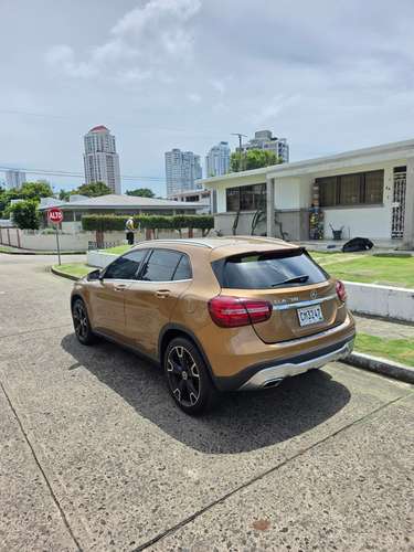 Mercedez Benz GLA 200 SPORT 2018 Automatico Buenas Condiciones 1 SOLO DUEÑO PRECIO 10,500 NEGOCIABLE