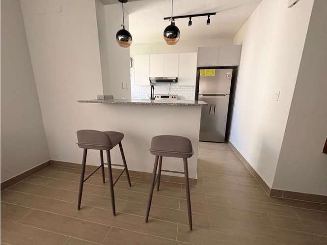 ALQUILER APARTAMENTO 1 REC REMODELADO AMOBLADO – MARBELLA ROYAL CENTER - Imagen 7