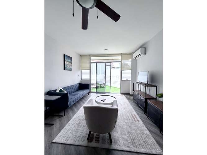 Alquilo apartamento con terraza en PH Excelsiour, Calle 50