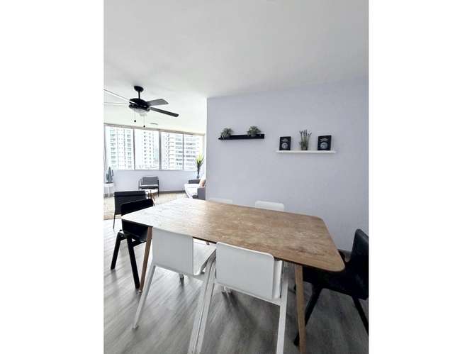Alquilo lindo apartamento en PH Excelsior - Imagen 5