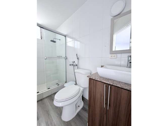 Alquilo lindo apartamento en PH Excelsior - Imagen 12
