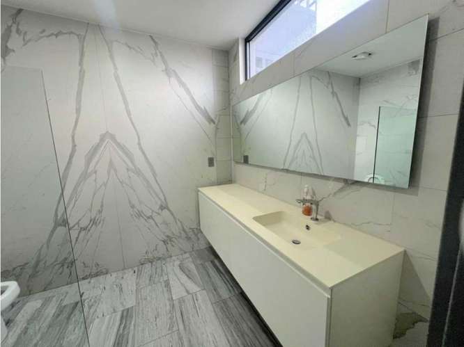 ALQUILER DE APARTAMENTO AMOBLADO EN EL PH NUOVO CIUDAD DE PANAMÁ - Imagen 11