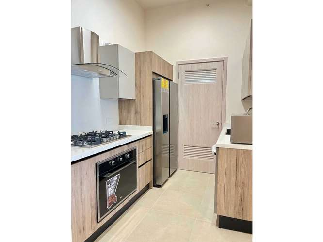 ALQUILER DE APARTAMENTO EXCLUSIVO EN SANTA MARIA FULL AMOBLADO - Imagen 12