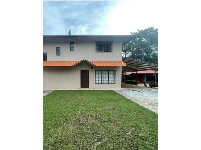 CASA ALQUILER CON OPCIÓN A COMPRA  ENTRADA DE CERMEÑO CAPIRA