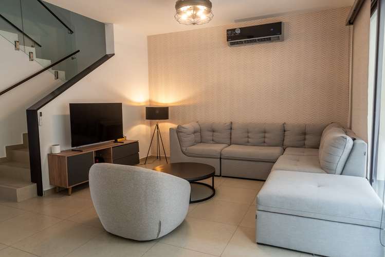 VENTA O ALQUILER CASA BRISAS DEL GOLF GARDENS - Imagen 2