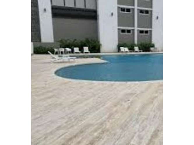 ALQUILO APARTAMENTO AMUEBLADO PH PENINSULA NORTE BRISAS DEL GOLF