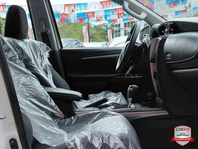 Toyota Fortuner SRV 2024 Automática EJ3536 - Imagen 10