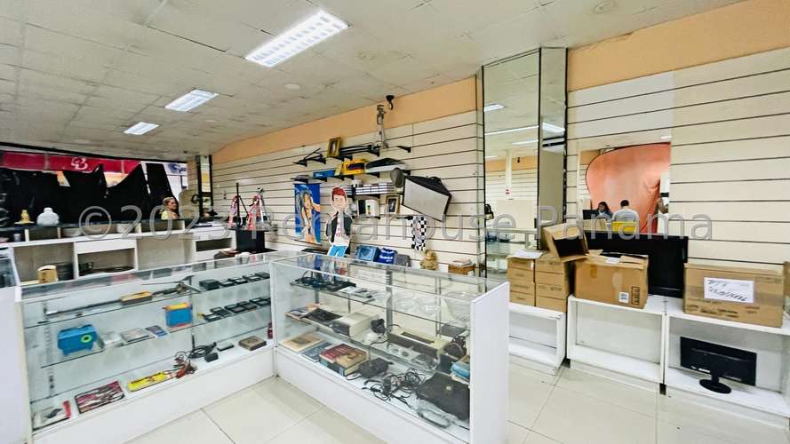 SALE OF PREMISES IN VIA ESPAÑA ESM