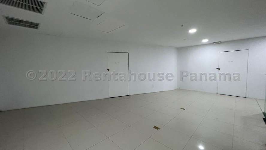 SALE OF PREMISES IN VIA ESPAÑA ESM