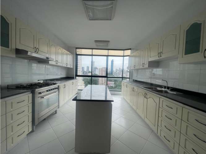 ALQUILO APARTAMENTO AVENIDA BALBOA MIRAMAR - Imagen 3