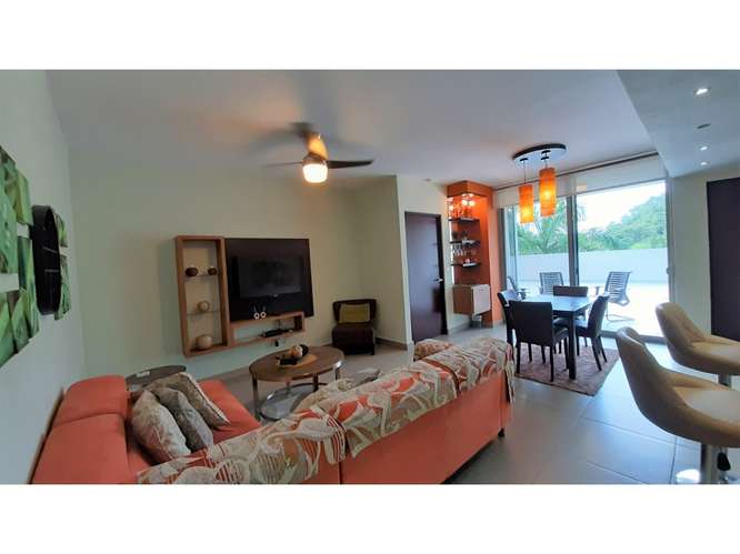 Alquiler de Apartamento con Terraza PH Mosaic, Panamá Pacífico