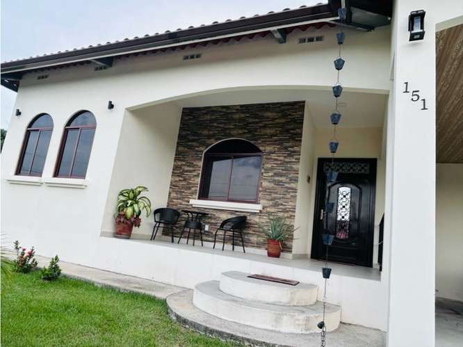 Casa en Alquiler en Playa Coronado