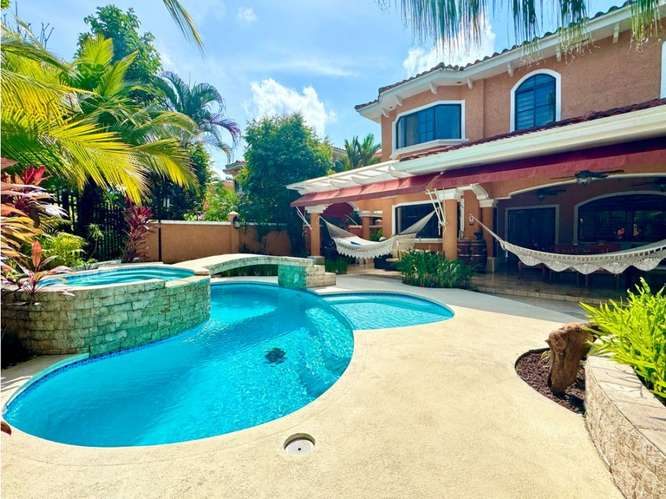 Alquiler de Casa en Clayton Village, Clayton - Imagen 2