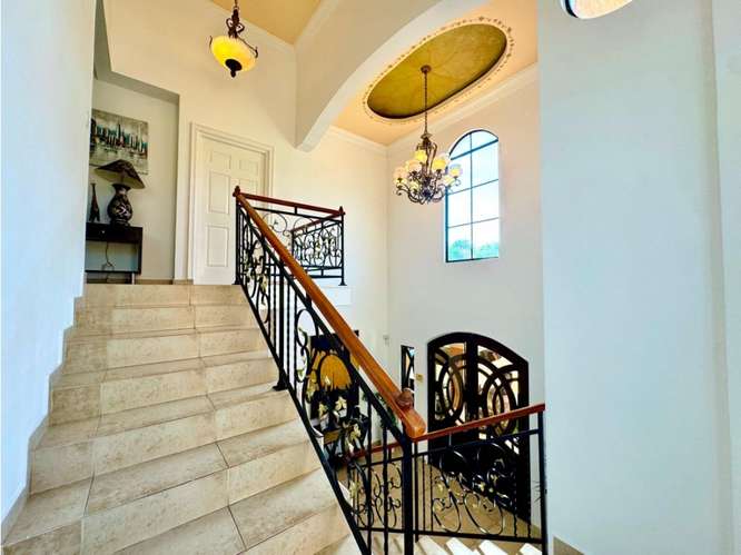 Alquiler de Casa en Clayton Village, Clayton - Imagen 12