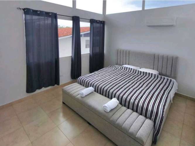Alquiler de casa en coronado Ph Paradise Point - Imagen 7