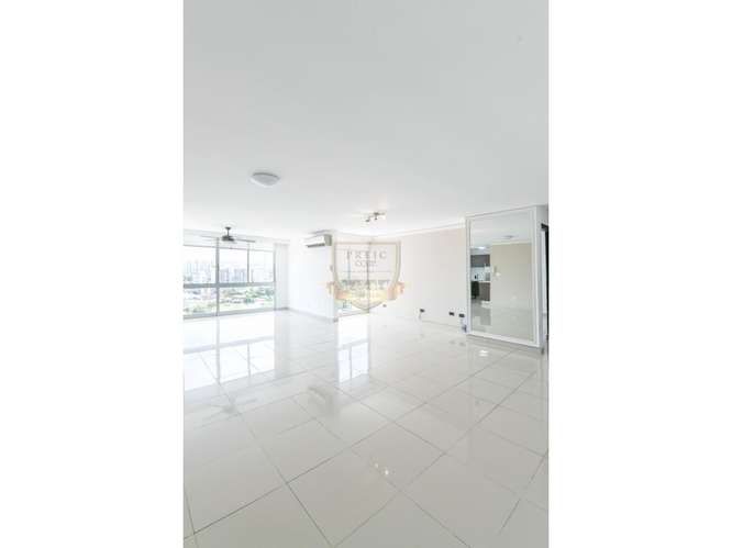 Vendo bello apartamento Ph Sky Level 160.000$ - Imagen 1